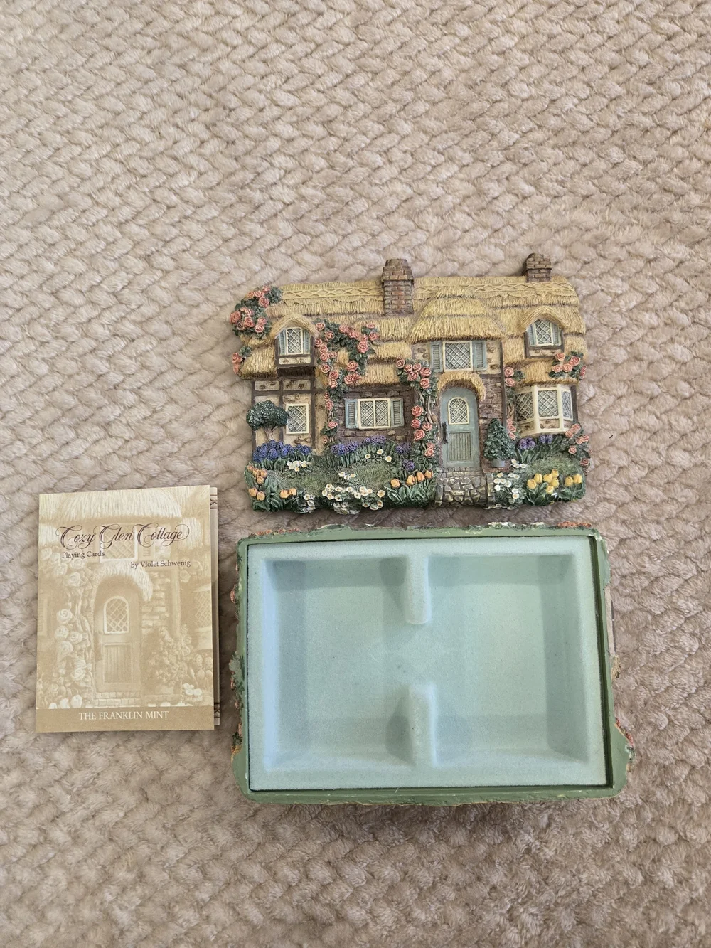 Franklin Mint Cozy Glen Cottage Violet Schwenig Limited Edition Card Box
